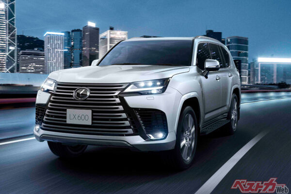 最近のクロカンはオンもオフもイケる。万一舗装路が途切れても安心!?