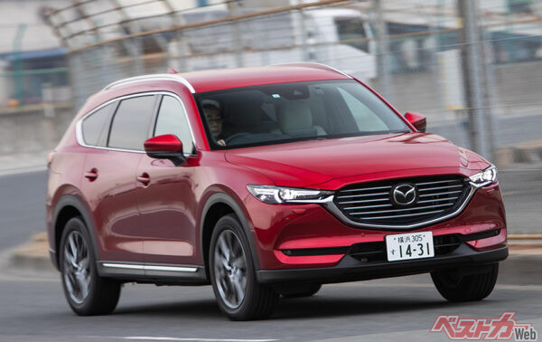 マツダ CX-8（2017年登場）。3列シートSUVのCX-8は2017年登場。2.2Lディーゼルターボは190ps/45.9kgm発生