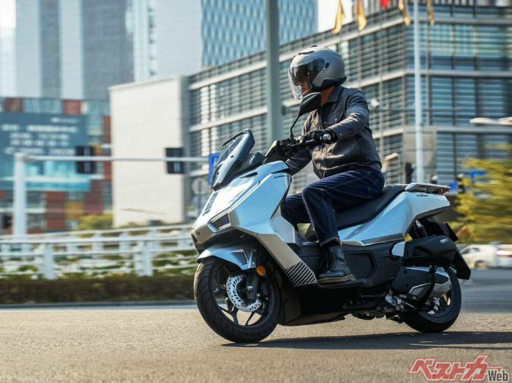 新しい　ボクス付き 海外】第四のPCXファミリー出現！ 「NWG150」都市型SUV