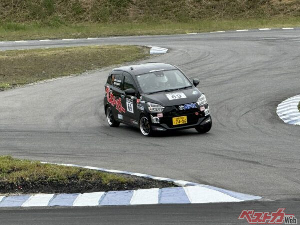 パワーバンドをキープして走れば、思った以上のタイムが出るから楽しい。ちなみにミッションはノーマルの5MTだ