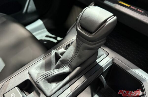 アドベンチャーのみ従来型のシフトに!!! 採用理由がさすがです