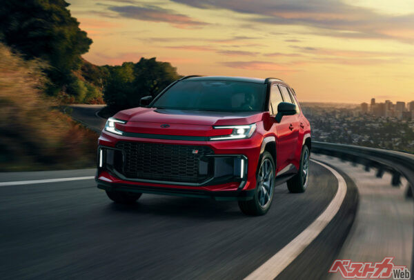安全性をアップさせながらも移動の楽しさを両立させた新型RAV4