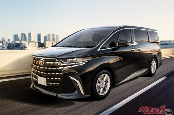 アルファードに装着すればバシっと剛性を上げてくれる