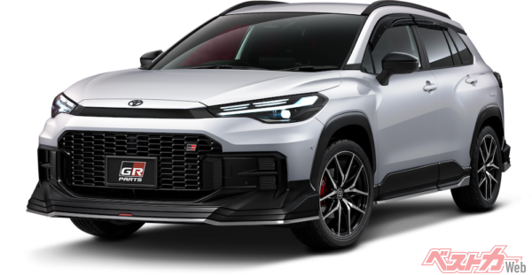 GRエアロを纏ったカローラクロスGRスポーツ