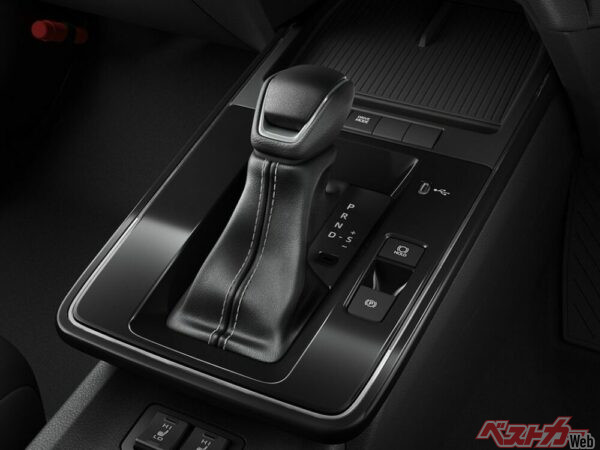 ドライブモードにGR専用のSPORTモードを設定