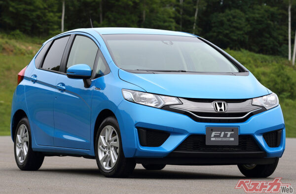 2014年2月にリコールを出したホンダ フィットHV。ホンダの代表的な車種=販売台数多、だが、部品代がかからないためリコール費用は軽微だという