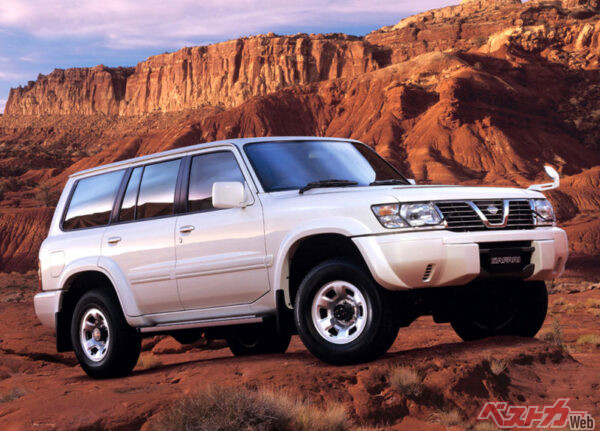 2007年まで販売が続けられていたY61型サファリ