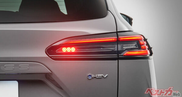 LEDリヤフォグランプだって装着できる。安全性を考えるならアリ!