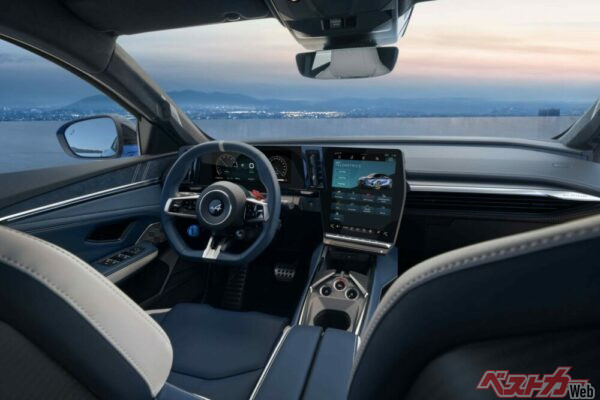 SUVとは思えないA390のコクピット