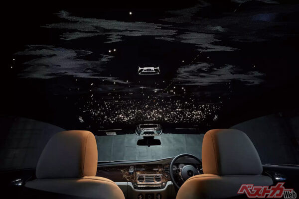 車内にプラネタリウムが！