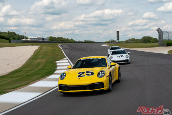 ポルシェは積極的にドライビングレッスンを開催している