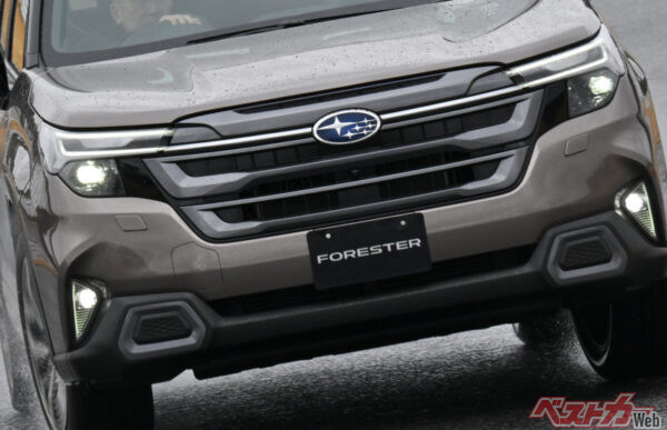 新型スバル フォレスターは驚きの燃費性能!!　歴代モデルと比べると進化っぷりがすげぇ!!