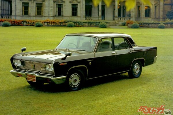 走るシーラカンス？　上等。22年も形を保ちつづけるというのは今からしたらうらやましいと感じる人もいるだろう