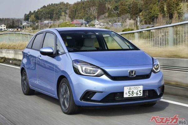 各自動車メーカーの公式ホームページなどで、慣らし運転が必要かというユーザーからの質問に対してトヨタ、ホンダ、三菱、スズキは「慣らし運転は必要ありません」と回答している