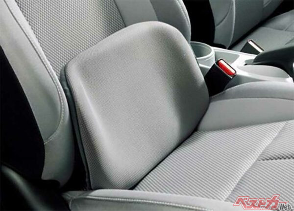 こちらはホンダ純正腰痛クッション