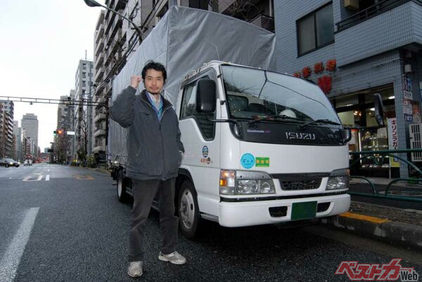 長距離運転ではこまめな休憩とストレッチが効果的とトラックドライバーの長野氏