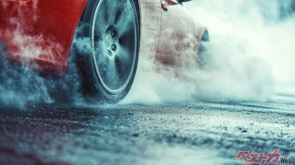 フェード現象で焦げた臭いがしてきたら要注意(DigitalDruid@Adobe Stock)