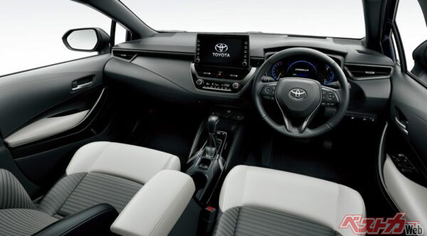 カローラツーリング W×Bグレードの内装。上質な質感です!