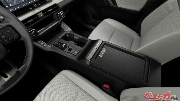 よく使う物理スイッチを配置した、使いやすそうなセンターコンソール。リバーシブルセンターコンソールもいいアイディアだ