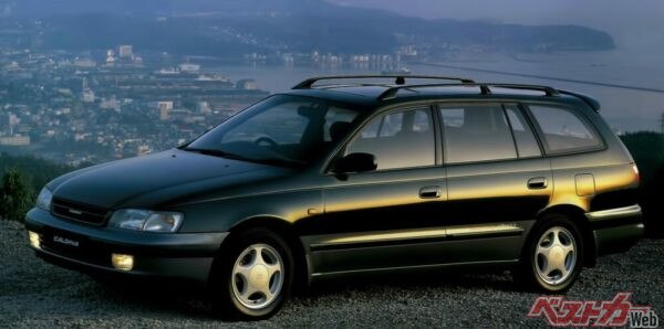 初代カルディナはレガシィツーリングワゴンに対抗するにはやや物足りないものがあったとされている