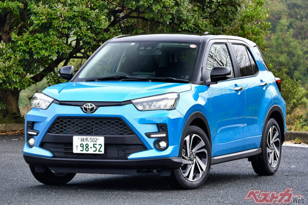 トヨタ ライズ（180万700～244万2000円）。全長3995×全幅1695×全高1620mm、1.2L直3（87ps）、WLTCモード燃費20.7km/L（1.2G・FF）
