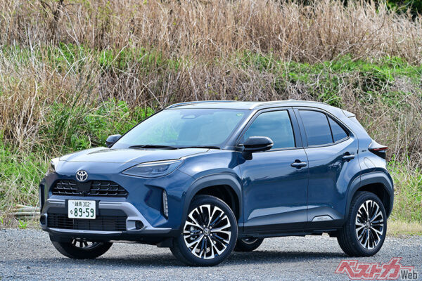 トヨタ ヤリスクロス(204万6000~323万4000円)。全長4180×全幅1765×全高1590mm、1.5L直3(91ps)+M(80ps)、WLTCモード燃費27.8km/L(ハイブリッドZ・FF)