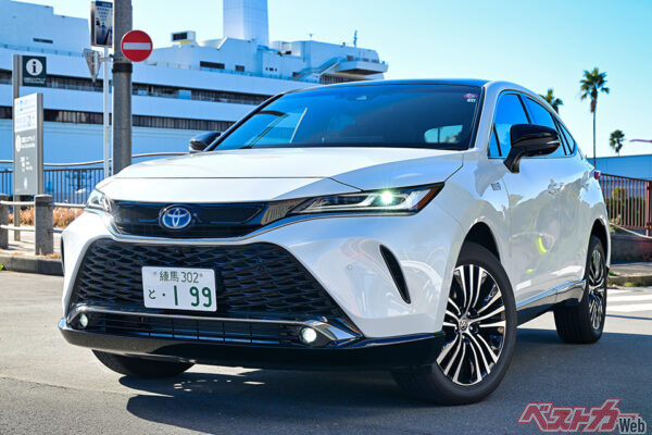 トヨタ ハリアー/ハリアーPHEV(312万8000~620万円)。全長4740×全幅1855×全高1660mm、2.5L直4(178ps)+M(120ps)、WLTCモード燃費22.3km/L(ハイブリッドG)