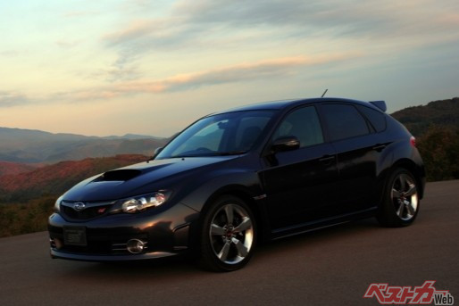WRX登場したのは2007年のこと。“操る悦び”と“所有する悦び”が掲げられた。画像は3代目インプレッサ WRX STI