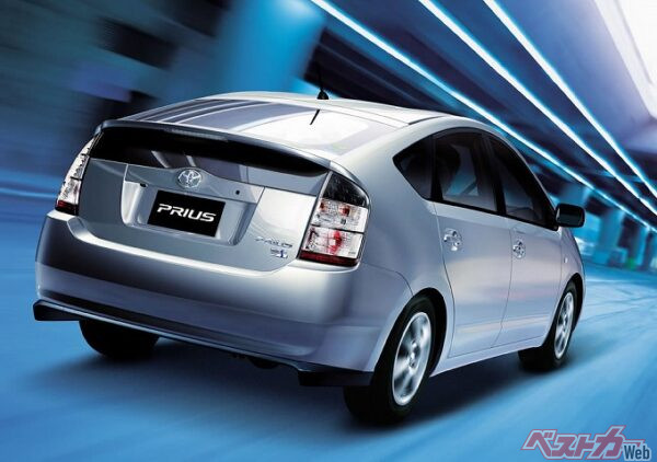 Nレンジから慌ててDレンジに入れて急発進し、暴走するケースが指摘されているが、これはトランスミッションに痛める行為