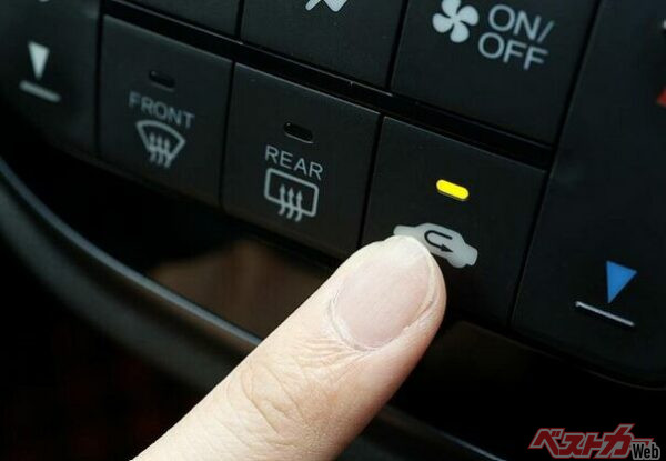 車内が冷えたら内気循環が基本。ただし眠気防止のために定期的な換気を（umaruchan4678@Adobe Stock）