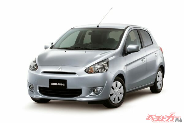 コンパクトカーに生まれ変わって2012年登場。ここから二度マイナーチェンジをすることに