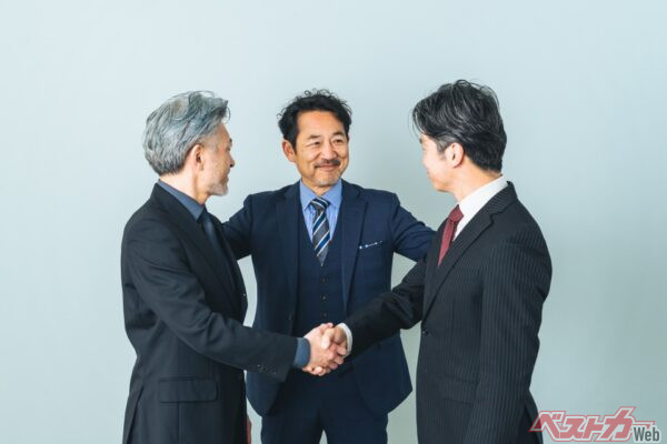 今回の三井住友海上とあいおいニッセイ同和の合併は、単なる規模拡大効果の追求ではなく、業界全体の変革に向けた転換点となる可能性を秘めている(metamorworks@Adobestock)