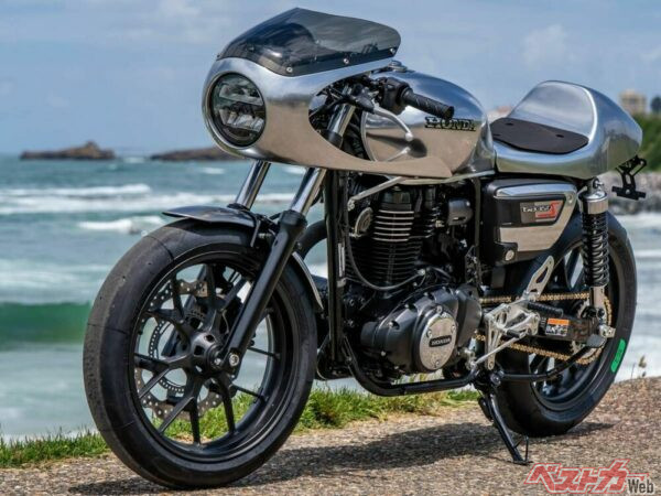 GB350S「シルバーブレット」イギリス発の究極カフェレーサーカスタムに注目！