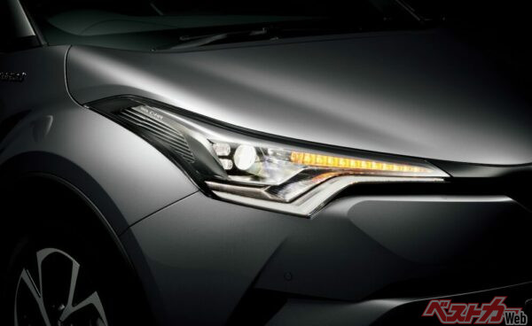 CH-RのLEDシーケンシャルターンランプ