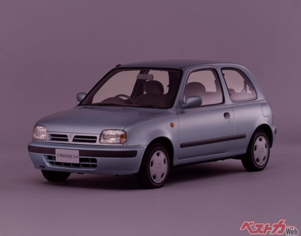 ベースとなった1992年登場、名車K11型マーチ。3ドアタイプだけでなく5ドアもあった