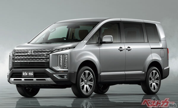 三菱 デリカD：5。場外（オフロード）でのラフファイトを得意とする個性派。唯一無二のスタイルにファンも多い