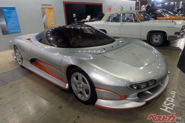 宇宙船的で、令和の今見ても新鮮なデザインだ