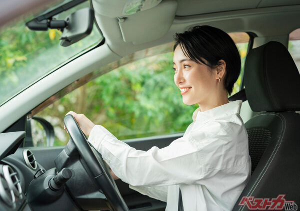 常にお目々パッチリの冴えた状態で運転するためには、血糖値の急上昇を抑えるのがポイント（One＠Adobe Stock）