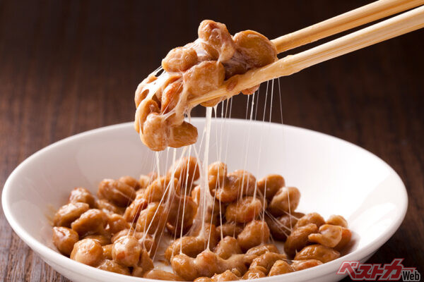 豆腐や納豆などの大豆製品は眠気に効果的（BRAD＠Adobe Stock）