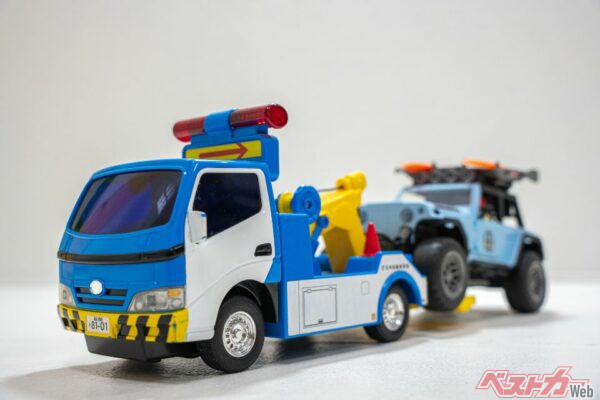 クルマに乗って出かけるなら、いざという時にロードサービスを呼ぶか、呼ぶならどうするか、は備えておきましょう