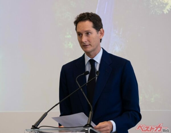 ステランティスのジョン・エルカン会長