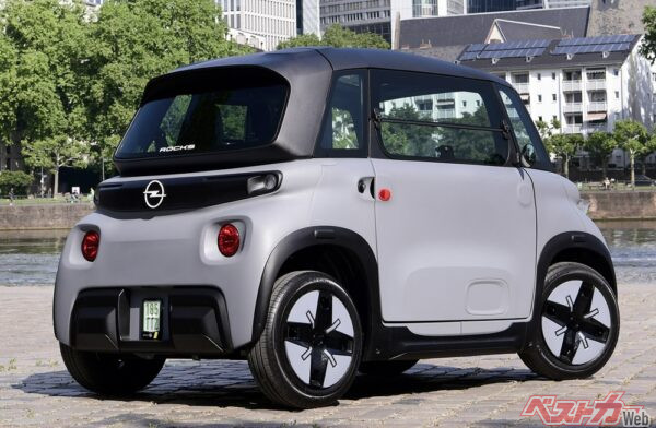 ドイツでは15歳から運転可能で、価格は7990ユーロ（約132万円）から