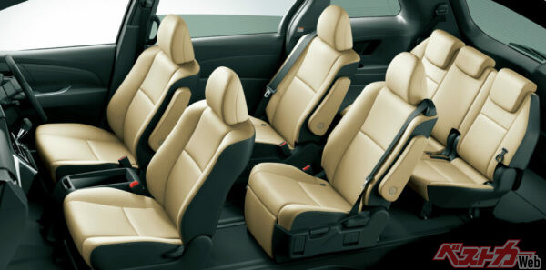 エスティマの室内空間。画像はアエラススマートの内装