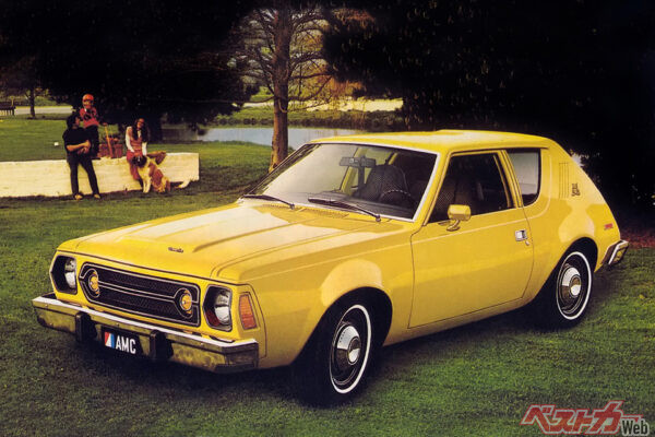 AMC グレムリン（1970〜1978年）。途中でデザインを諦めたかのようなスパッと切り落としたリアデザインが個性的