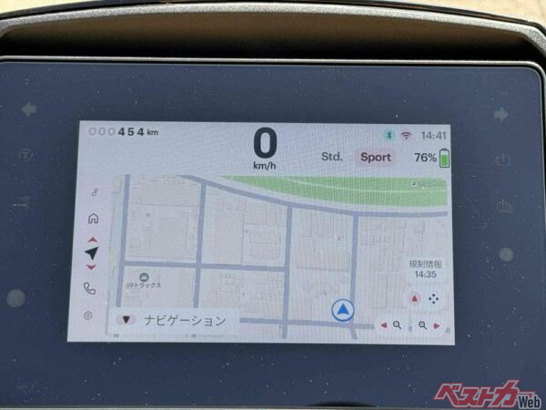 パネルの感度も良好! グローブ着用でも問題ナシ!