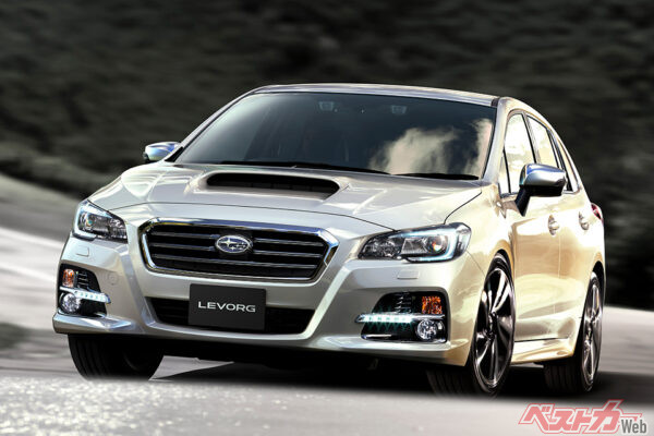 スバル 初代レヴォーグ（266万7600～356万4000円）…全長4690×全幅1780×全高1490mm、1560kg、1.6L、フラット4DOHCターボ（170ps/25.5kgm）、JC08モード17.4km/L（1.6GTアイサイト）