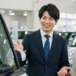 愛車の契約前にはひと呼吸！　ディーラーの「推し攻撃」にご用心!!