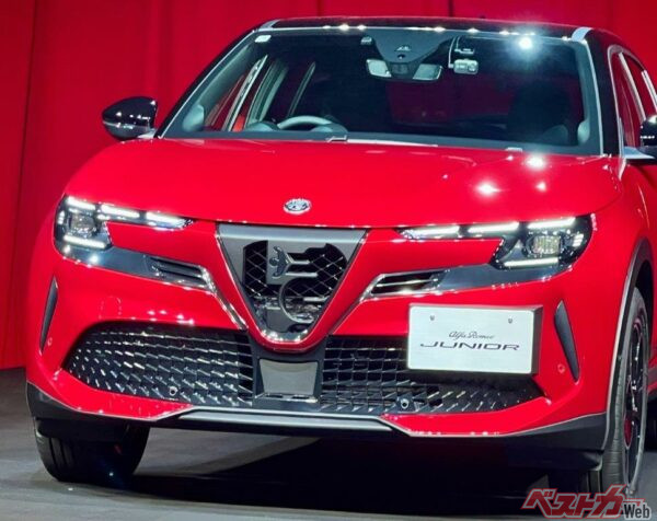 アルファロメオ「ジュニア」がついにデビュー！　EVとHEVが選べるプレミアムSUVの実力とは？