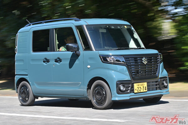 遊びの足にぴったりな先代スペーシアがベースの商用バン。搭載エンジンは52ps/6.1kgmのノンターボのみ