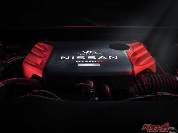 「赤ヘッド」のVR30DDTTはいわき工場で手作業組みつけが行われる